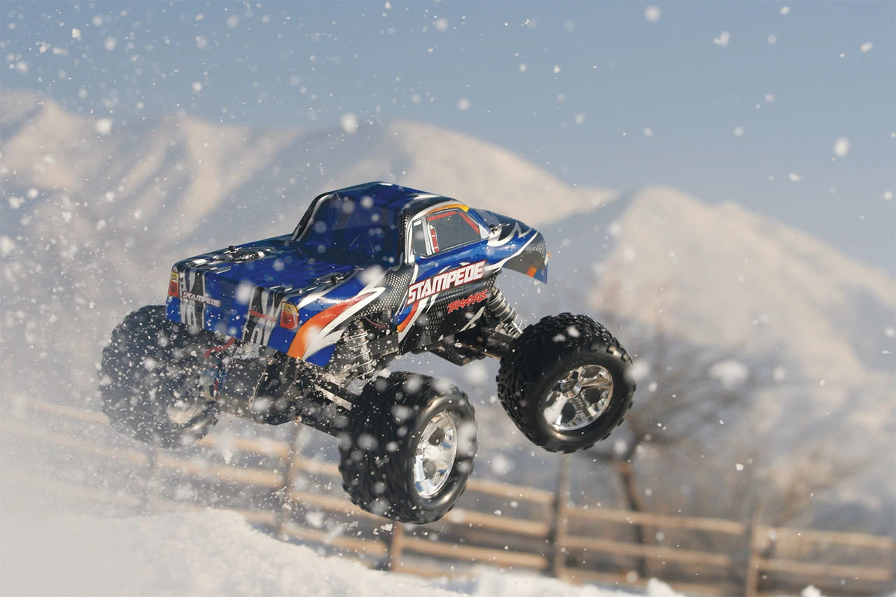 Traxxas Stampede 1/10 RTR Monster Truck W/XL-5 ESC, TQ 2.4GHz Radio, Battery & DC Charger (Blue Edition) - Image 7