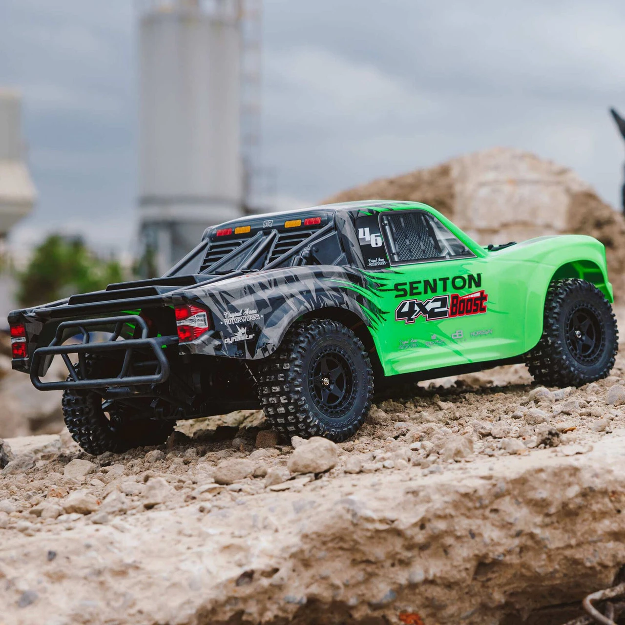 Arrma 1/10 SENTON 4X2 BOOST MEGA 550 Brushed Monster Truck RTR, Green - Image 5