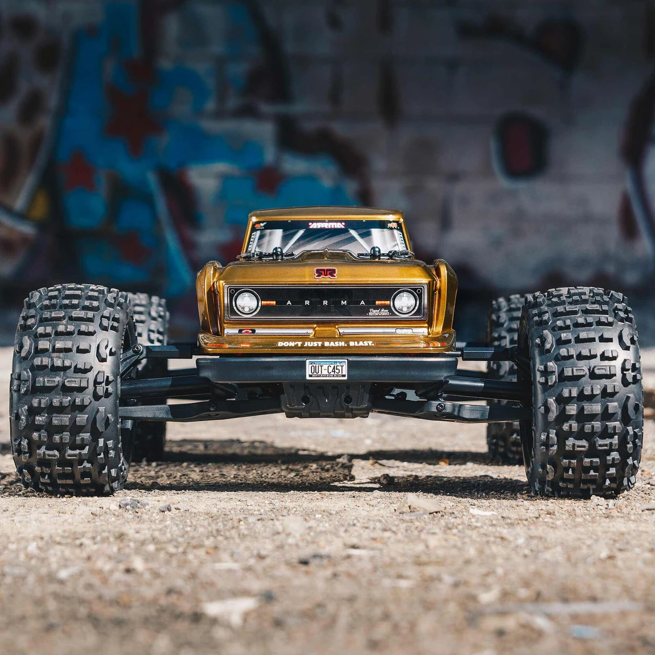Arrma OUTCAST 4X4 4S V2 BLX Stunt Truck RTR, Bronze - Image 4