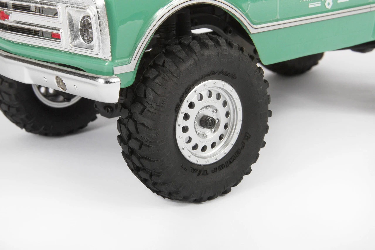 Axial SCX24 1967 Chevrolet C10 1/24 4WD RTR Scale Mini Crawler (Green) W/2.4GHz Radio - Image 10
