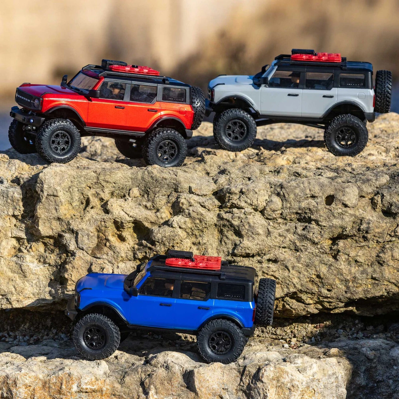 Axial 1/24 SCX24 2021 Ford Bronco 4wd Truck RTR, Blue - Image 17