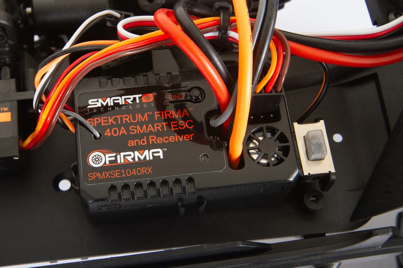 Axial SCX10 III "Jeep JT Gladiator" RTR 4WD Rock Crawler (Red) W/ Portals & DX3 2.4GHz Radio - Image 14