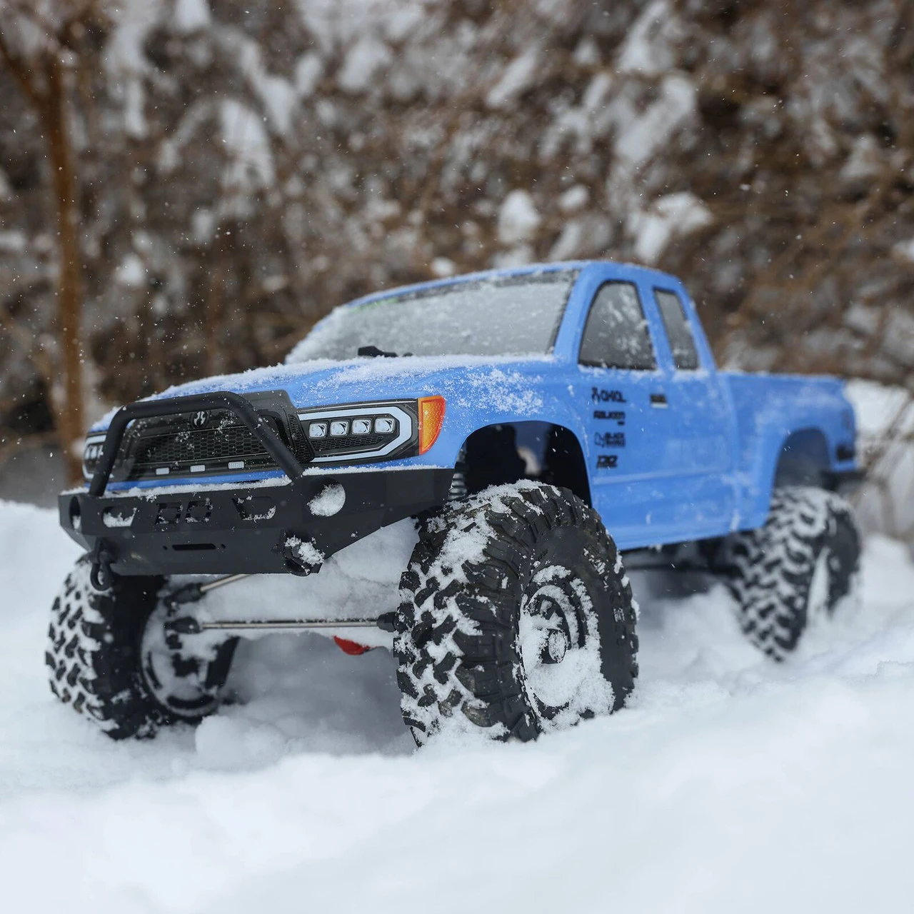 Axial SCX10 III Base Camp 1/10th 4WD RTR Blue - Image 15