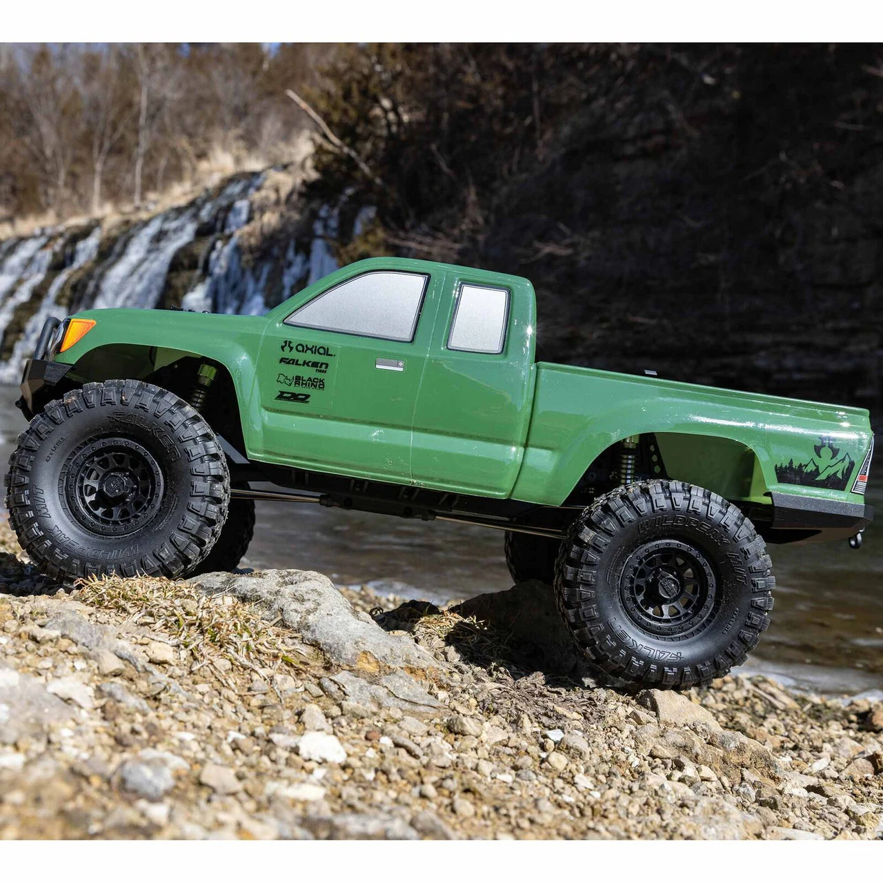 Axial SCX10 III Base Camp 1/10th 4WD RTR Green - Image 15