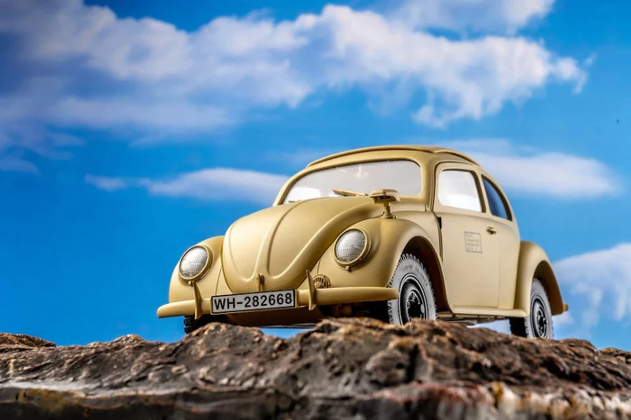 FMS ROCHOBBY 1:12 Kommandeurwagen Beetle RTR Yellow - Image 10