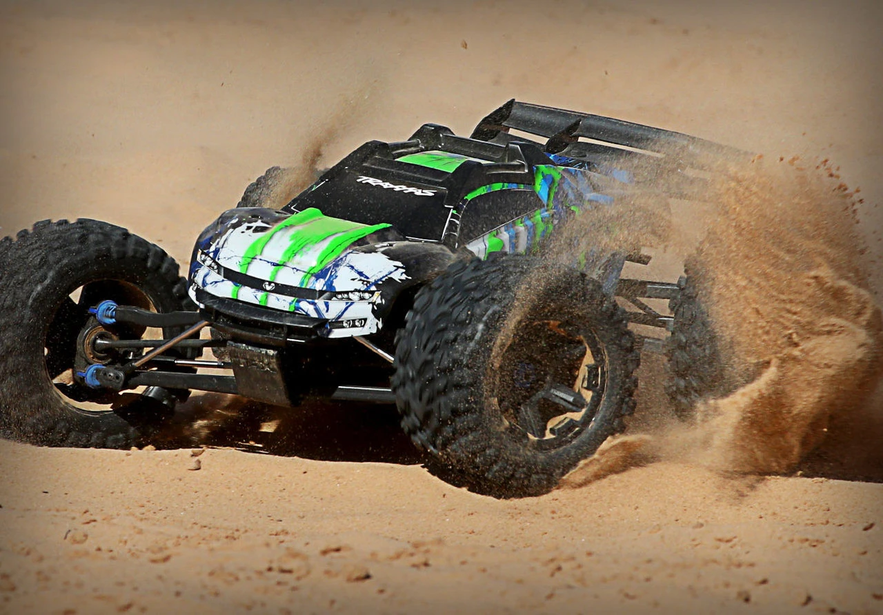 Traxxas E-Revo VXL 2.0 RTR 4WD Electric Monster Truck W/VXL-6s ESC & TQi 2.4GHz Radio (Green) - Image 9