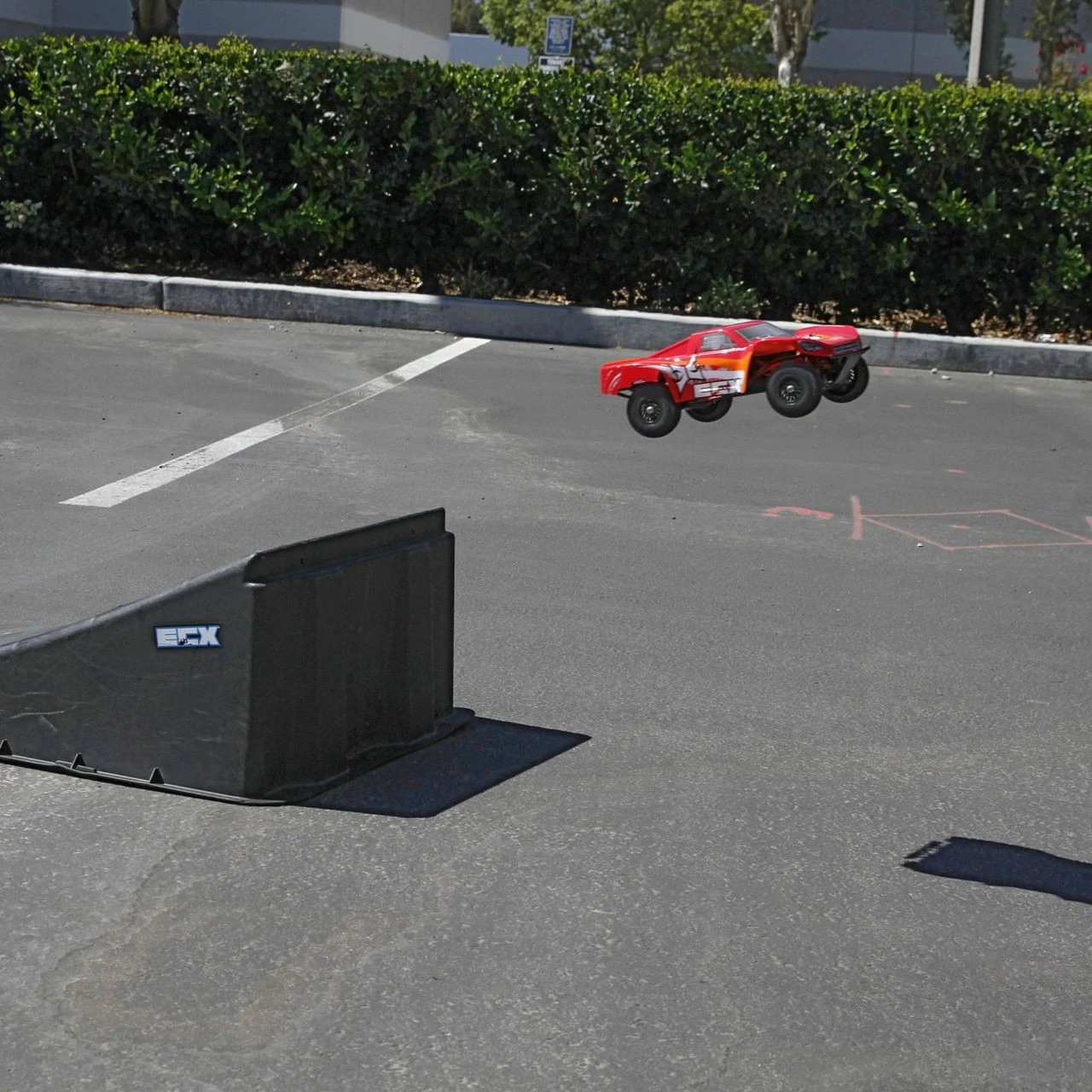 ECX 1/18 Torment 4WD Short Course Truck RTR (Red/Orange) (ECX01001T2) - Image 10