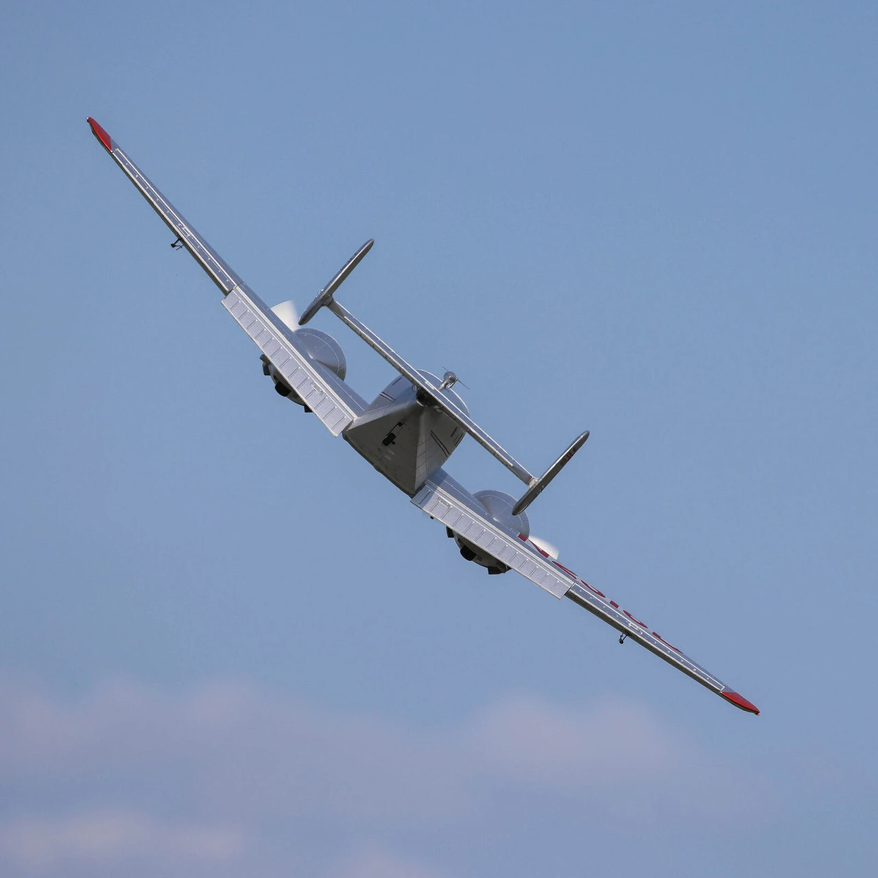 Eflite Twin Beechcraft D18 1.5m BNF Basic - Image 13