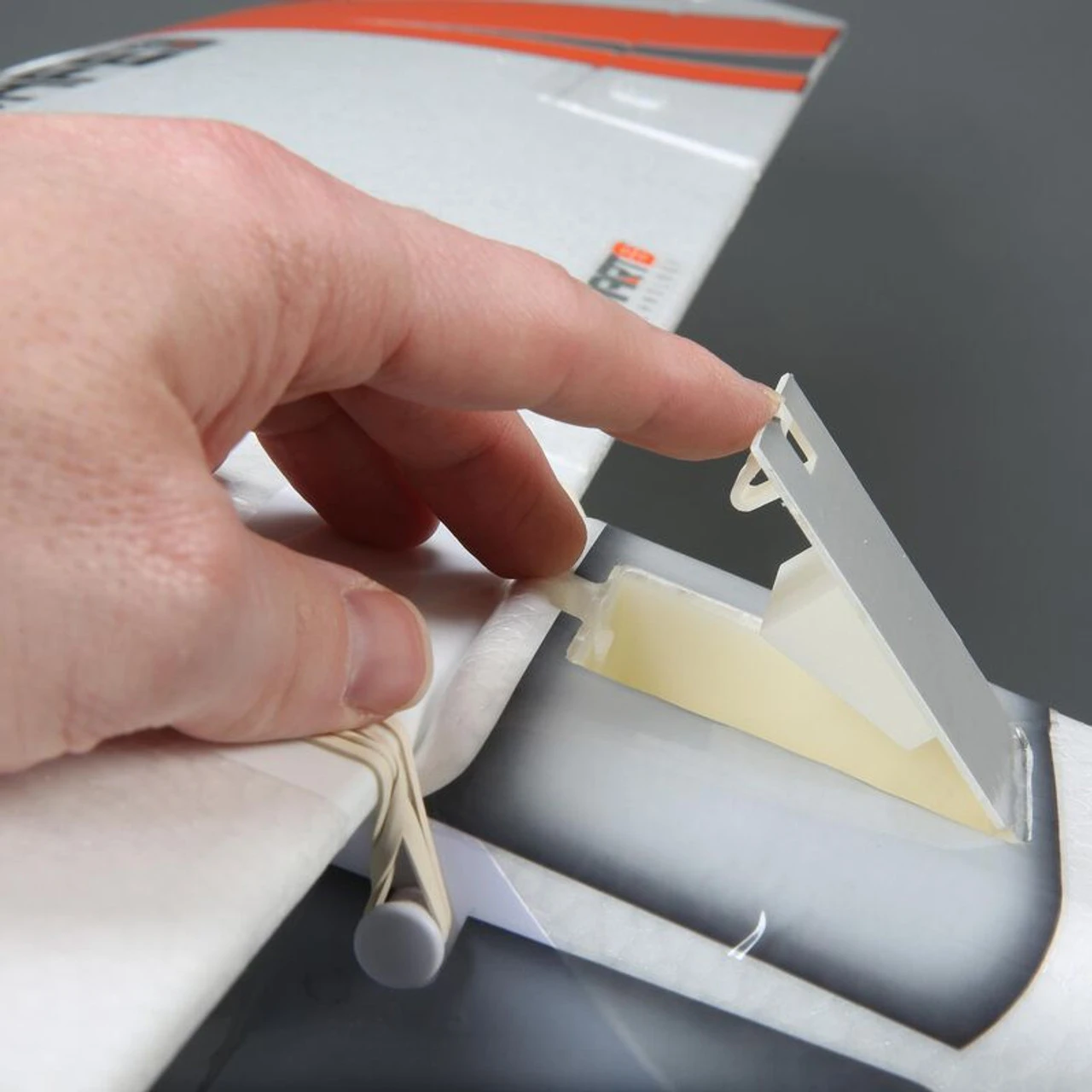 Eflite E-flite Apprentice STS RTF 1.5m Electric Airplane W/ SAFE & DXS Transmitter - Image 8