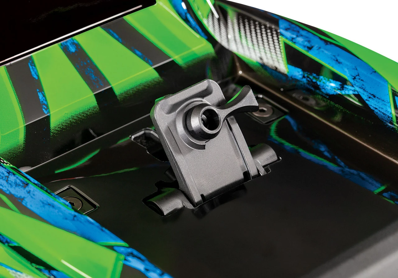 Traxxas Hoss 4X4 VXL 1/10 Scale Monster Truck W/ TQi Traxxas Link Enabled 2.4Ghz Radio System & TSM (Green) - Image 10